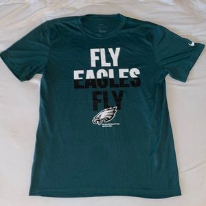 NWOT Philadelphia Eagles T-shirt